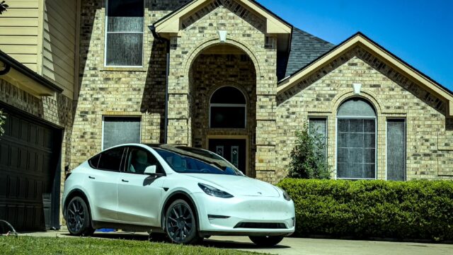 Texas-mand sigtet for manddrab efter Tesla-styrt – havde beskyldt Autopilot