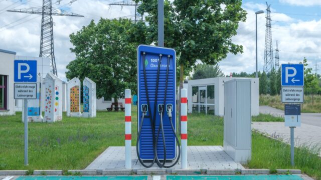 Ny undersøgelse: Halvdelen af norske elbilister oplever sjældent ladekø
