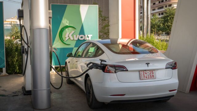 Ny batteritest: LFP-pakke i Model 3 holder bedst efter 100.000 km