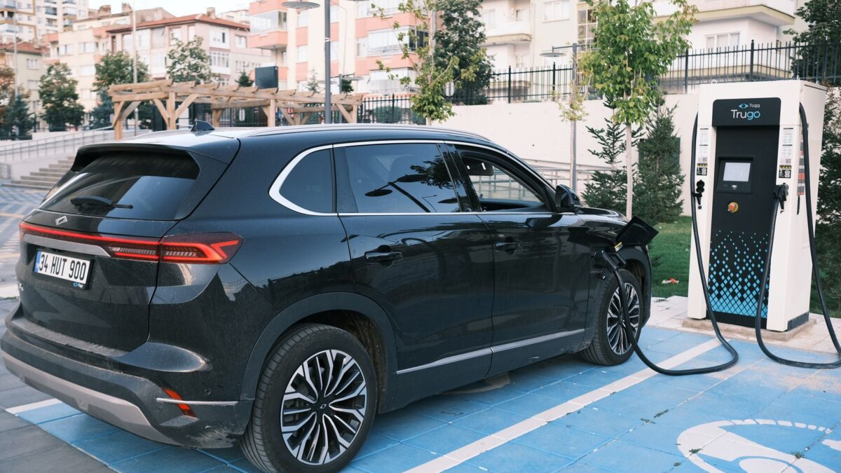 Volvo klargør billig el-SUV til under 50.000 dollar som Model Y-rival