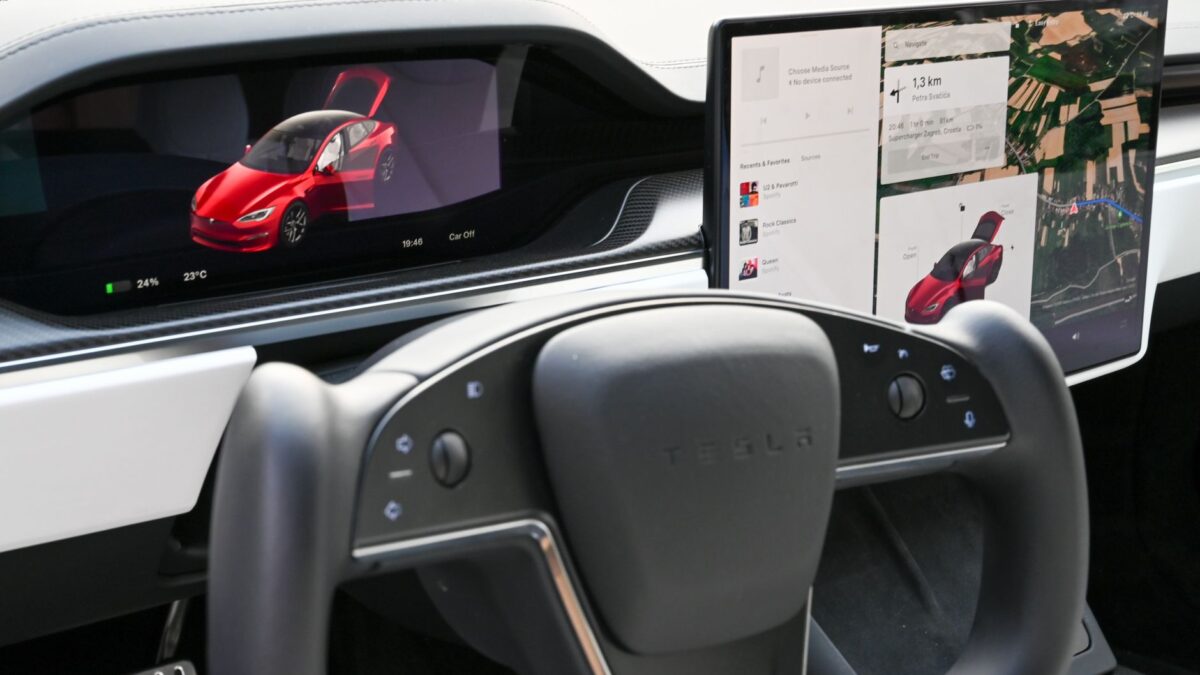 Waymo lancerer Gemini-AI og nyt skærm-interface i robotaxien Ojai