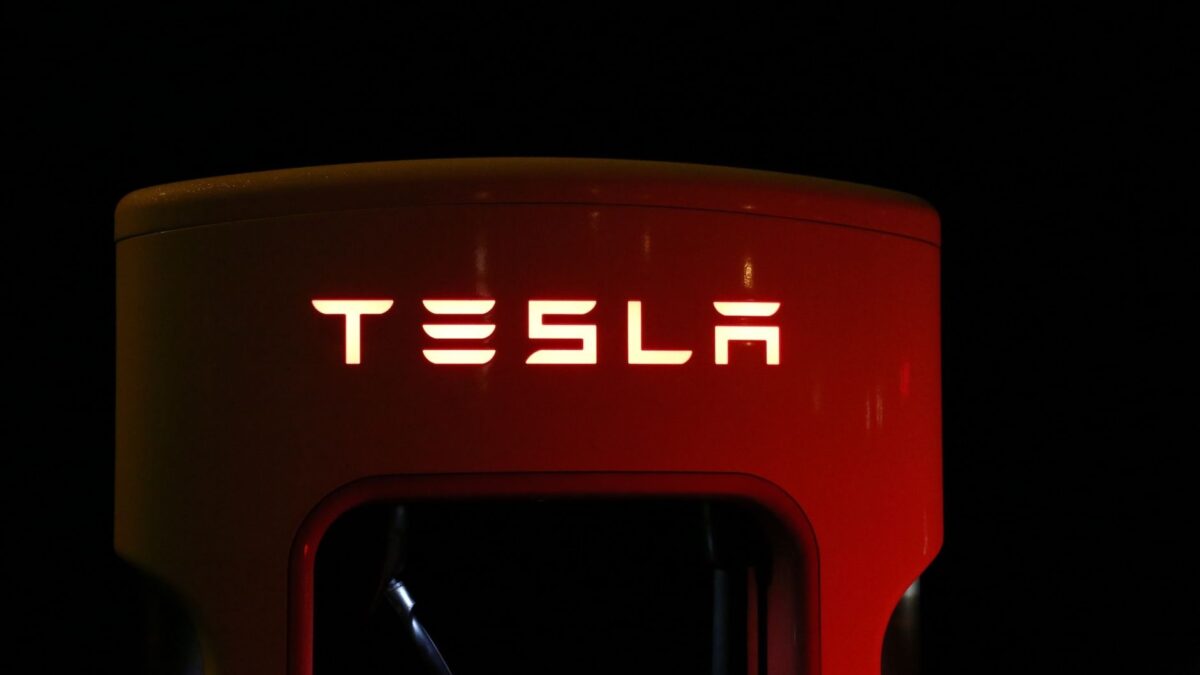 Morgan Stanley: Tesla skal bevise Robotaxi og Optimus kan tjene sig hjem