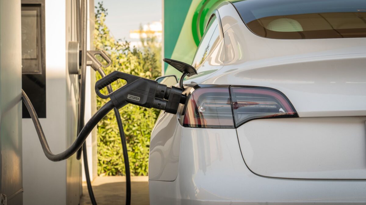 Brugt Tesla Model 3 med ukendt historik: Batteriet holdt 92 procent efter 125.000 km