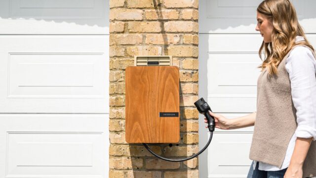 Tysk test: Model Y taber mindst strøm ved hjemmeopladning