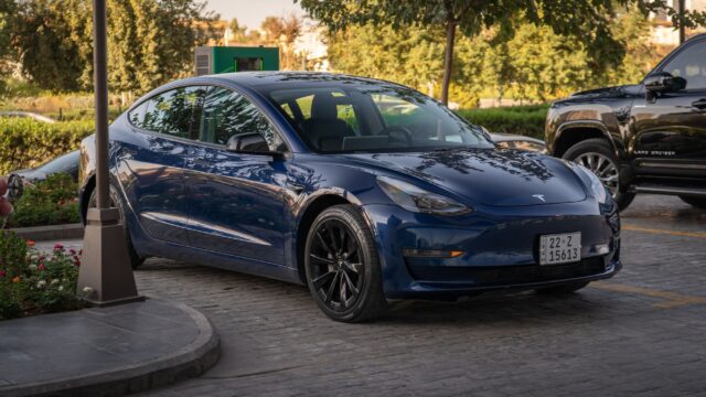 Tesla Model Y svinger vildt på Europas bestsellerliste: Fra sidst til først og tilbage igen