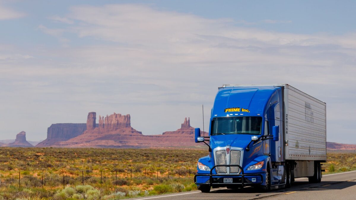 BYD lancerer elektrisk lastbil som skal udfordre Tesla Semi